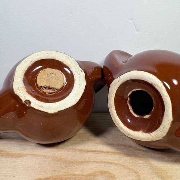 Cape Cod Teapot Salt and Pepper Original Early American - Picture 5 of 5